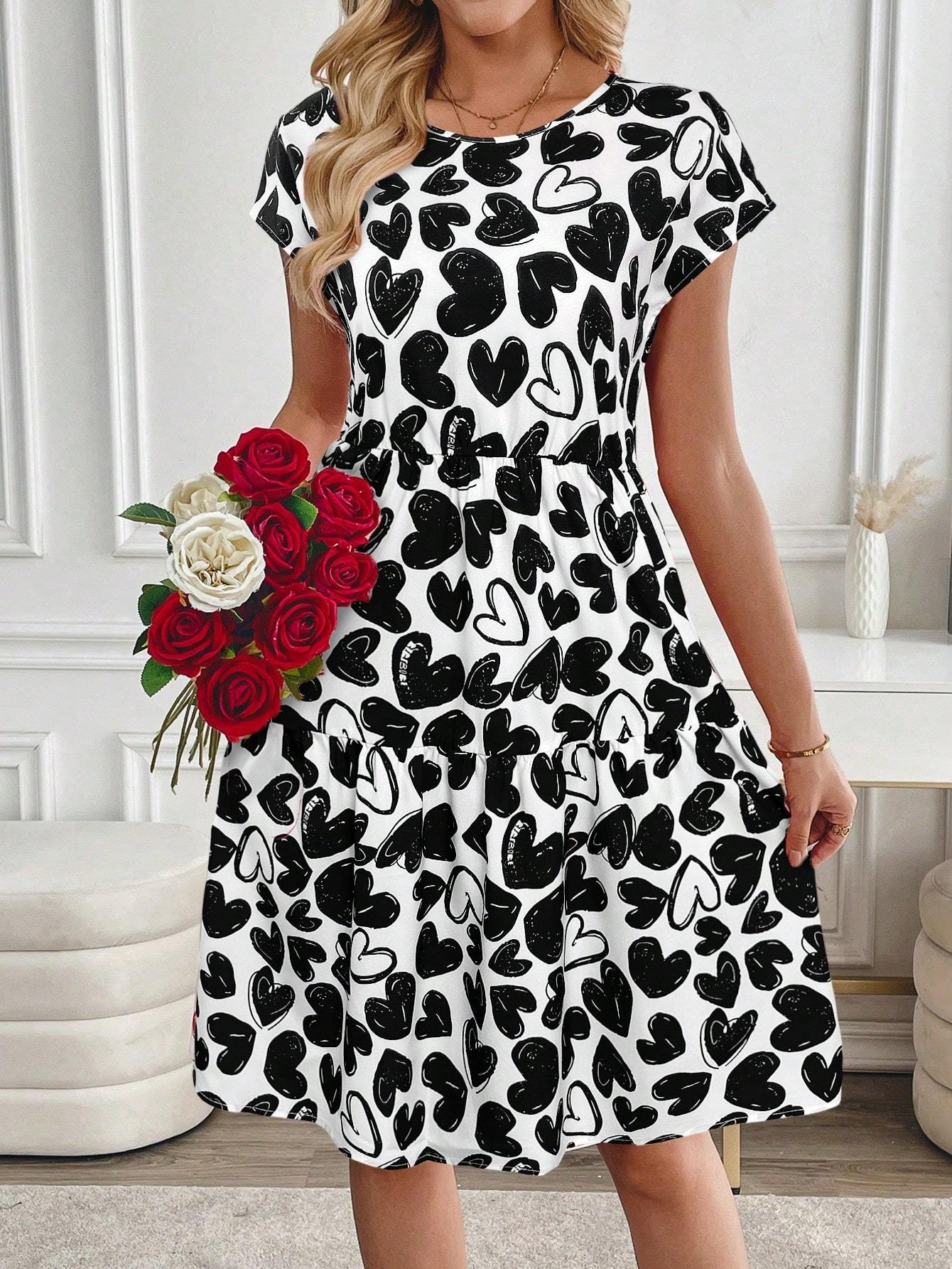 Women's Valentine's Day Heart Print Round Neck Short Sleeve Short Casual Dress